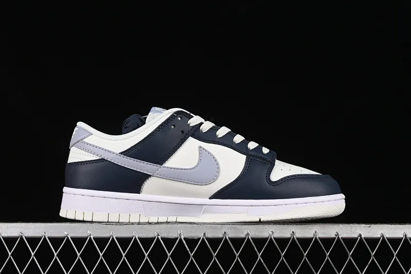 All Categories Nk SB Dunk Series Nk SB Dunk Low Low-top sneakers Nk SB Dunk Low Simple blue color Low-top casual sports skateboard shoes HV2390-100
